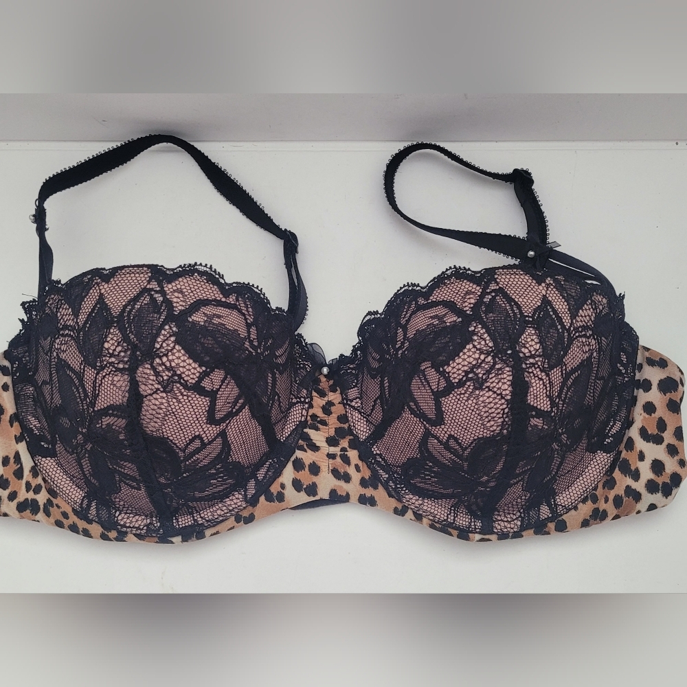 Victoria's Secret Black Lace and Leopard Bra - Picture 3 of 4